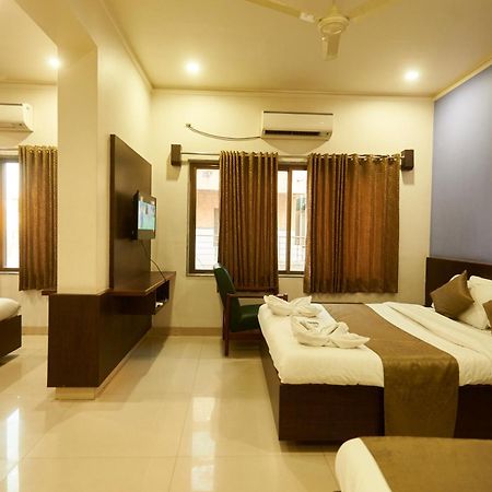 Hotel Pride Inn Ширди Экстерьер фото