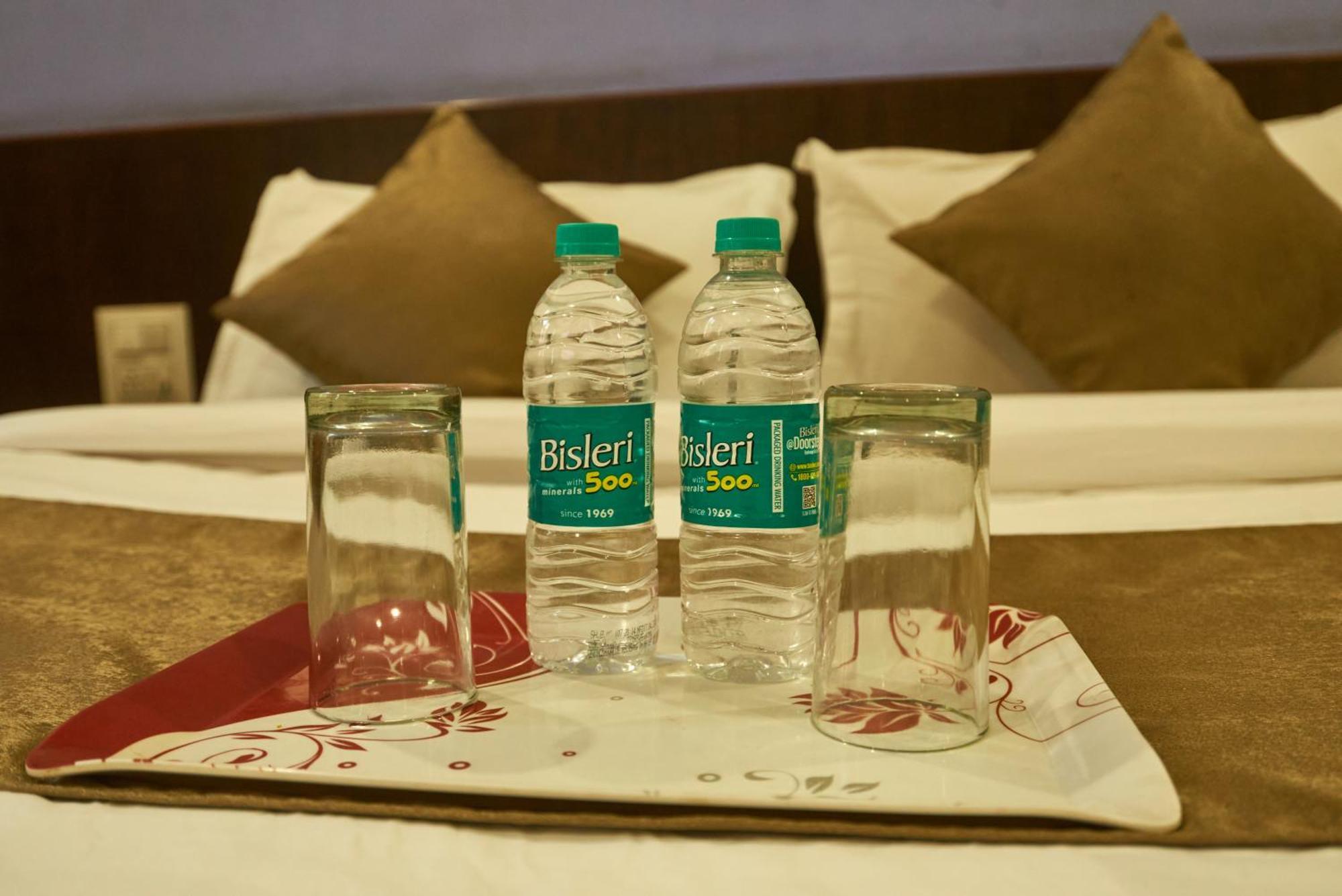 Hotel Pride Inn Ширди Экстерьер фото