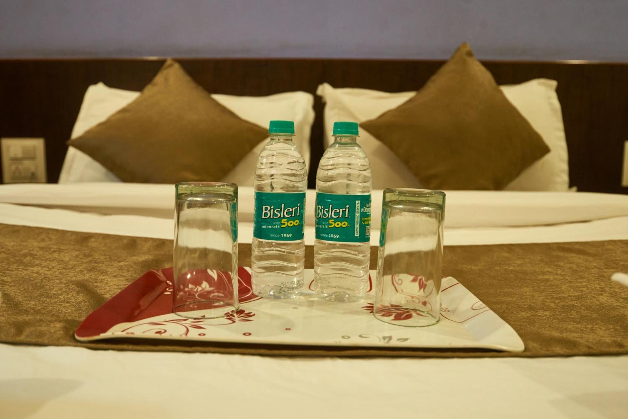 Hotel Pride Inn Ширди Экстерьер фото